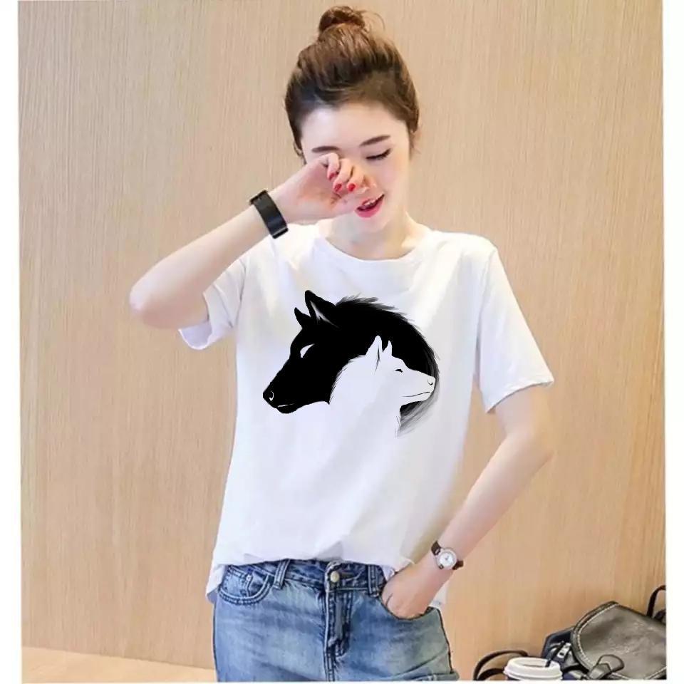 Áo thun nữ cổ tròn in hình sói lồng trắng đen