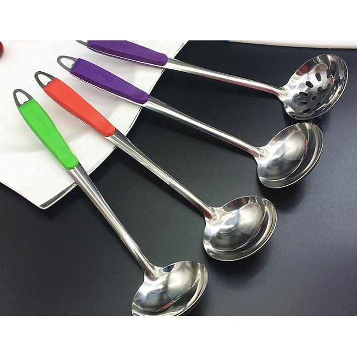Muỗng múc canh inox cán nhựa chống nóng