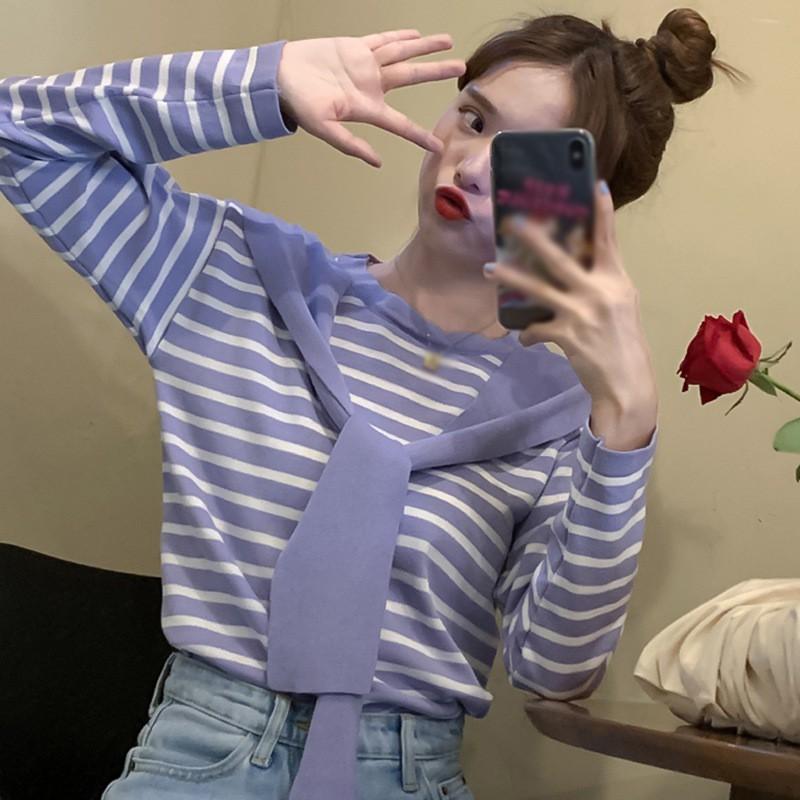 Áo thun dài tay dáng rộng in kẻ sọc phối khăn choàng thời trang Hàn Quốc cho nữ