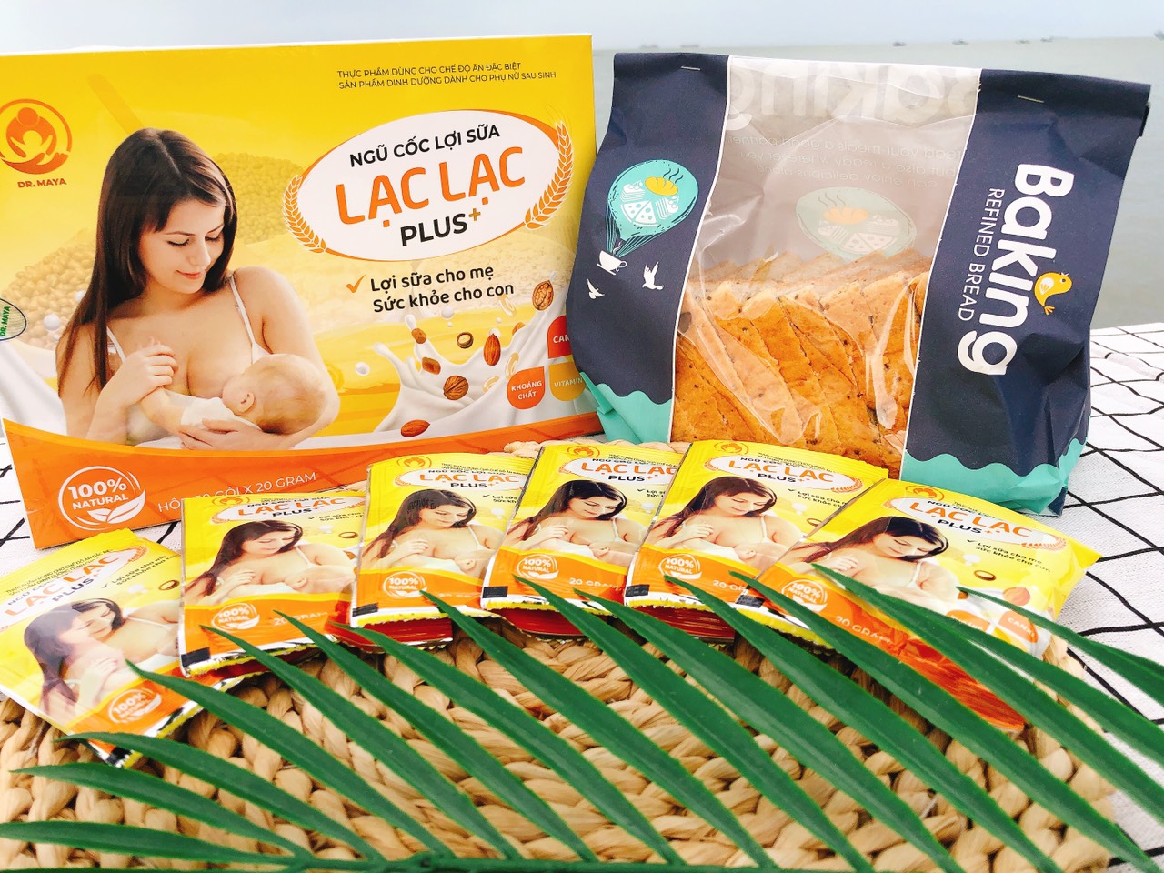 Ngũ cốc lợi sữa Lạc Lạc Plus mới cao cấp 39 loại hạt giúp mẹ bổ sung vitamin và khoáng chất, canxi giúp xương chắc khỏe 600g