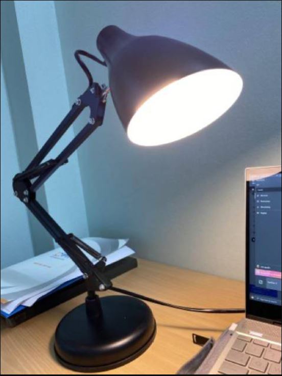 Hình ảnh Đèn bàn, đèn học, đèn làm việc HAILOR hiện đại chống cận thị bảo vệ mắt - kèm bóng LED chuyên dụng.