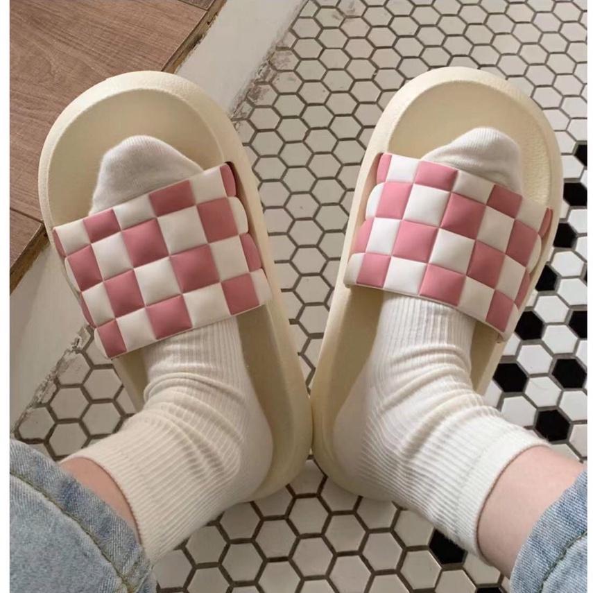 DÉP QUAI NGANG BÁNH MỲ KẺ Ô NAM NỮ ĐI CHUNG- MẪU MỚI HOT TREND