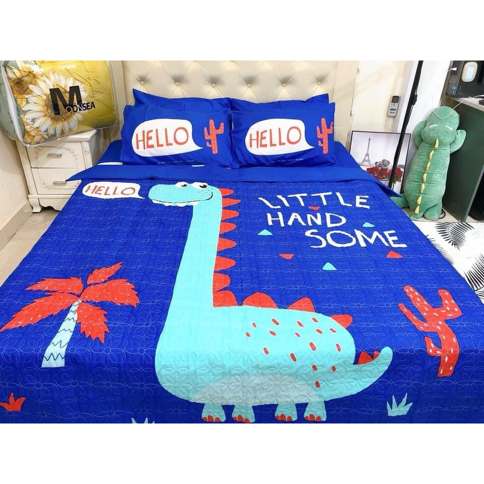 CHĂN HÈ COTTONG POLY HỌA TIẾT KHỦNG LONG XANH