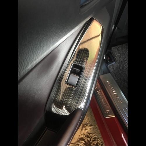 ỐP NỘI THẤT VÂN TITAN CAO CẤP 5 chi tiết dành cho Mazda 3 2017-2018-2019