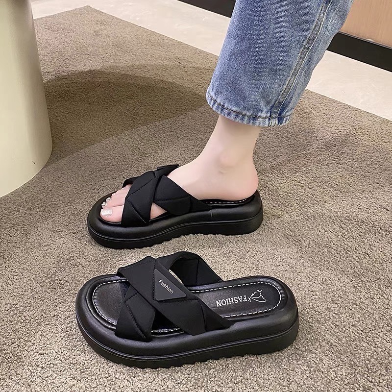Dép sandal nữ 2 quai chéo chất da mềm, dép quai hậu đế răng cưa hottrend