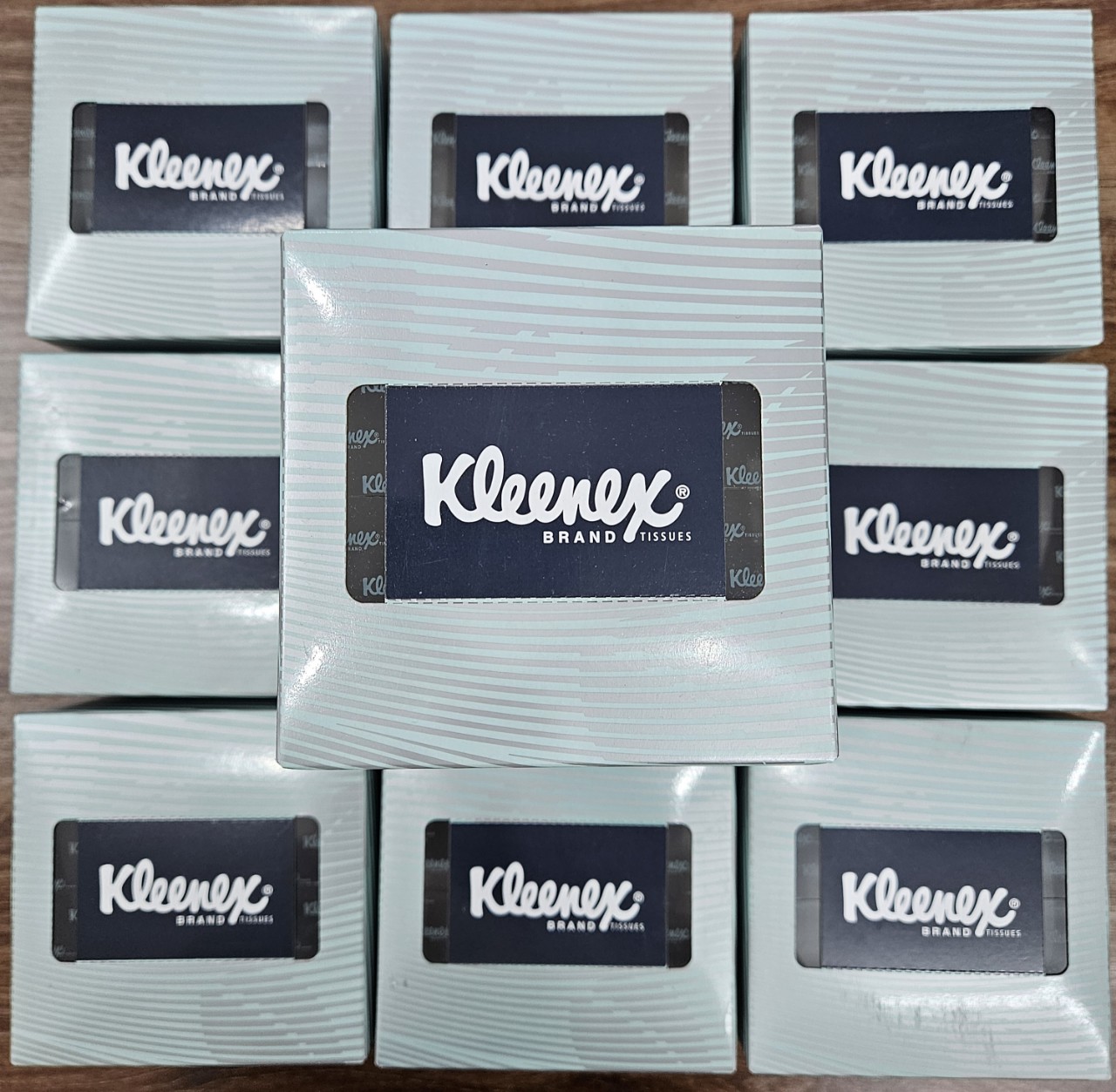 Com bo 10 hộp Giấy ăn, giấy rút KLEENEX loại 60 tờ Mã CB10H93000 - mua nhiều được chốt giá hời ưu đãi - CB10H93000