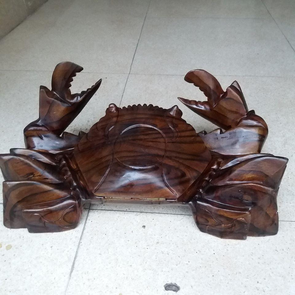 Tượng cua gỗ gụ vẽ vân kích thước cao 20cmx43cmx23cm