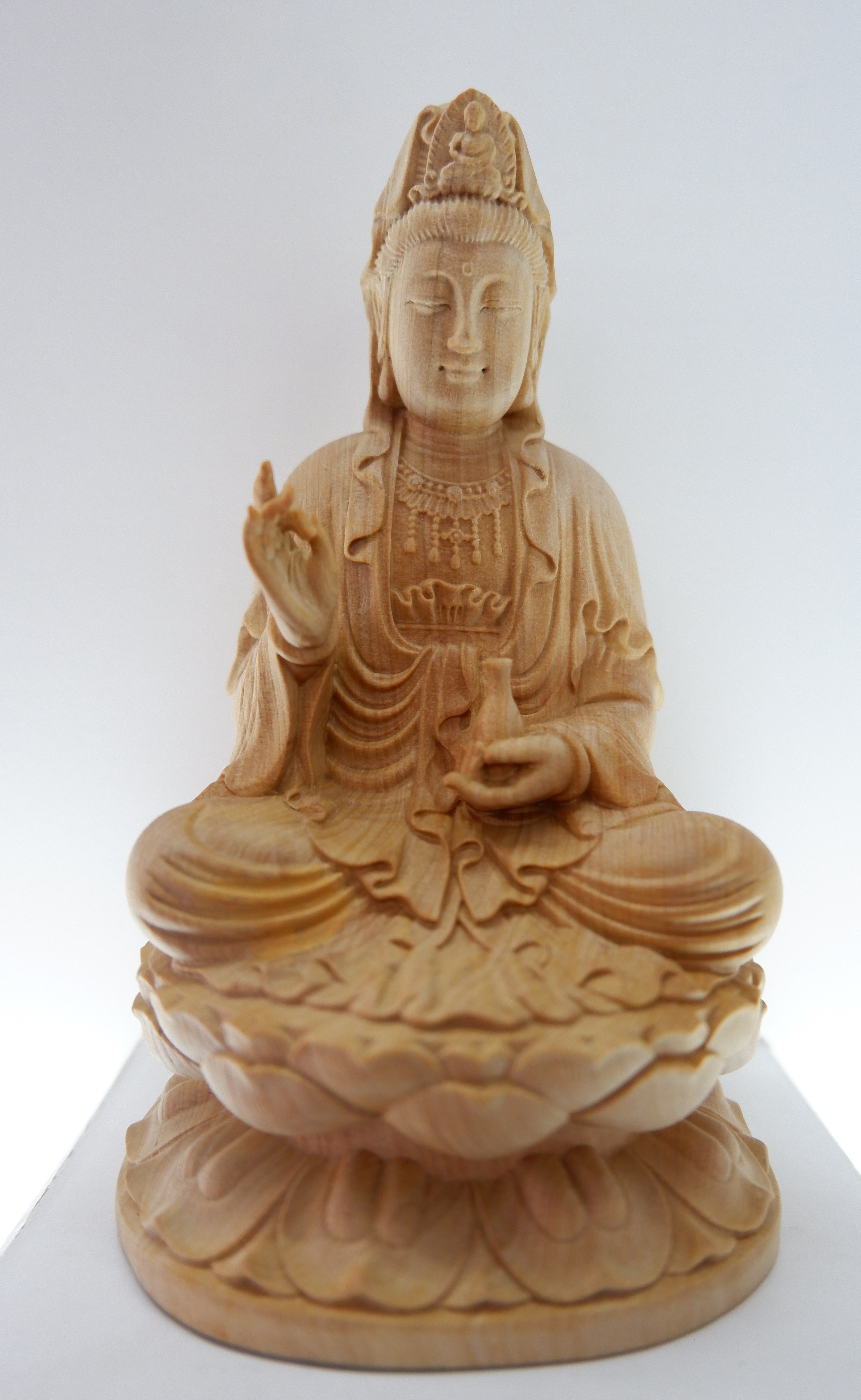 Tượng gỗ Phật Bà Quan Âm