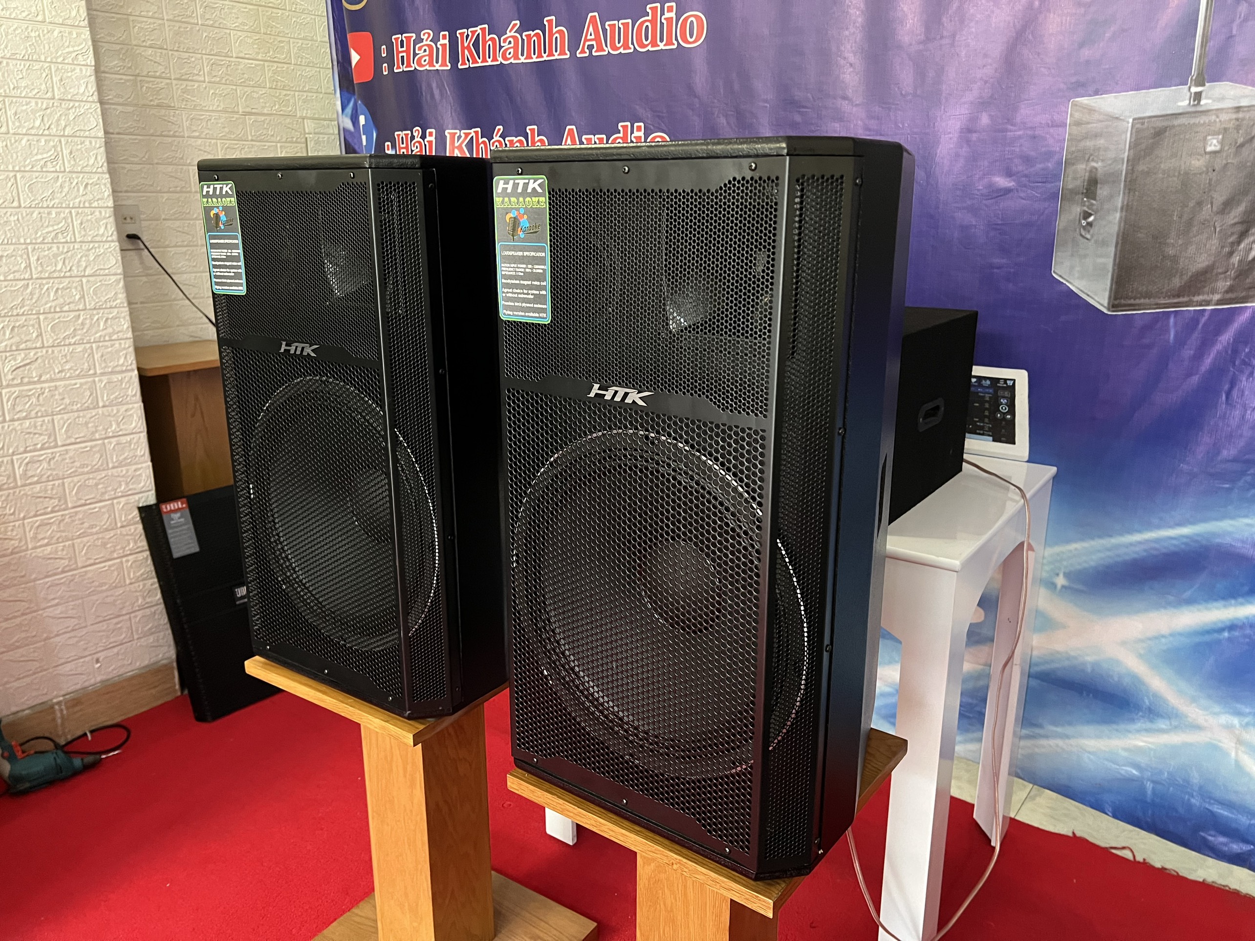 Loa 4 tấc thùng sơn Từ 170 côn 75 chép 350 Hải Triều