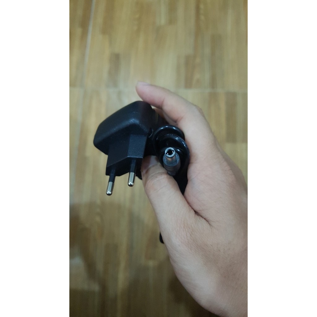 ADAPTER DC 12V 2A CÓ ĐÈN BÁO