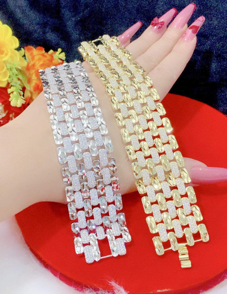 Lắc tay nữ