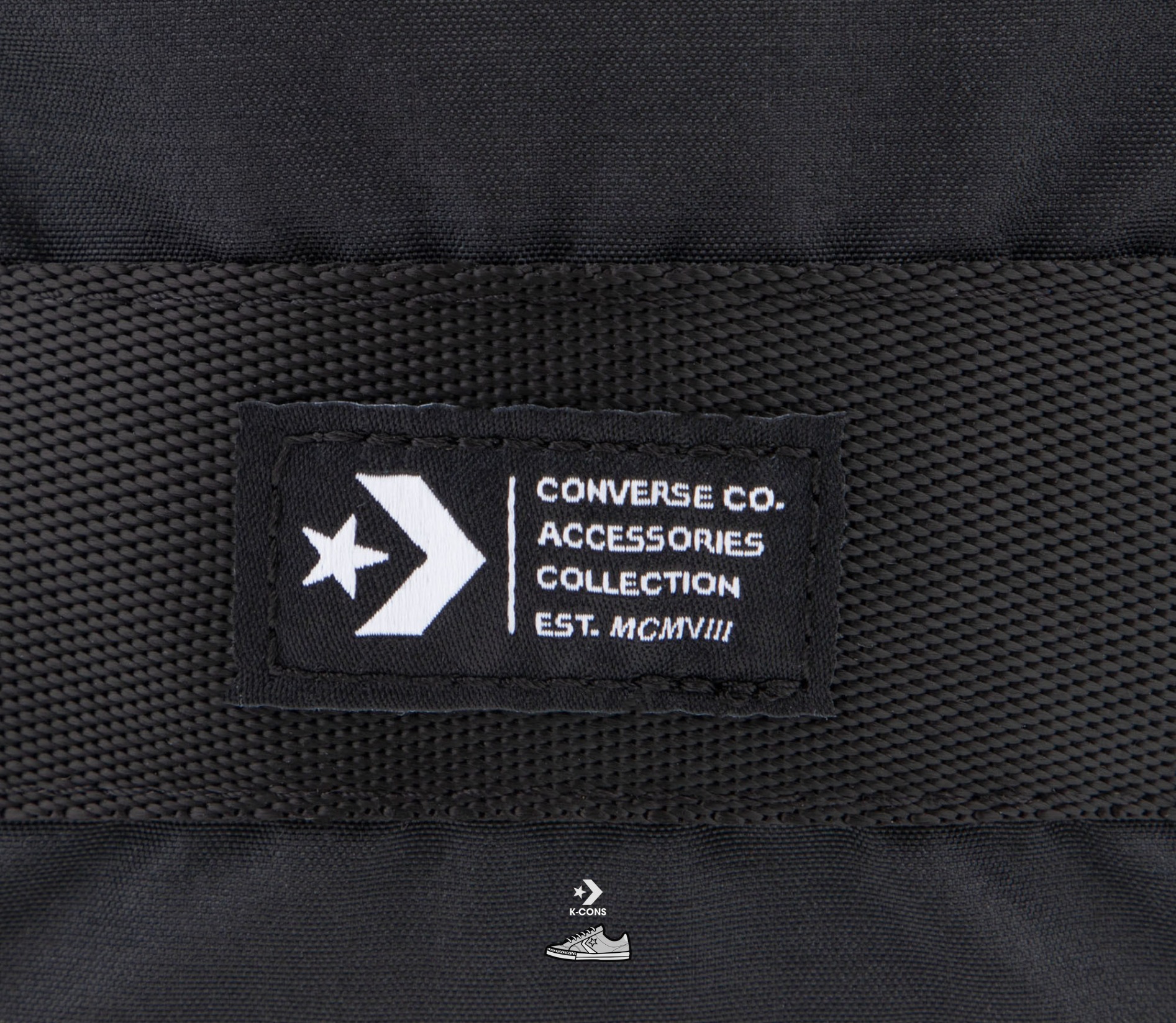 Túi đeo chéo Converse COMMS POUCH 2.0 10022103 A01 OSFA