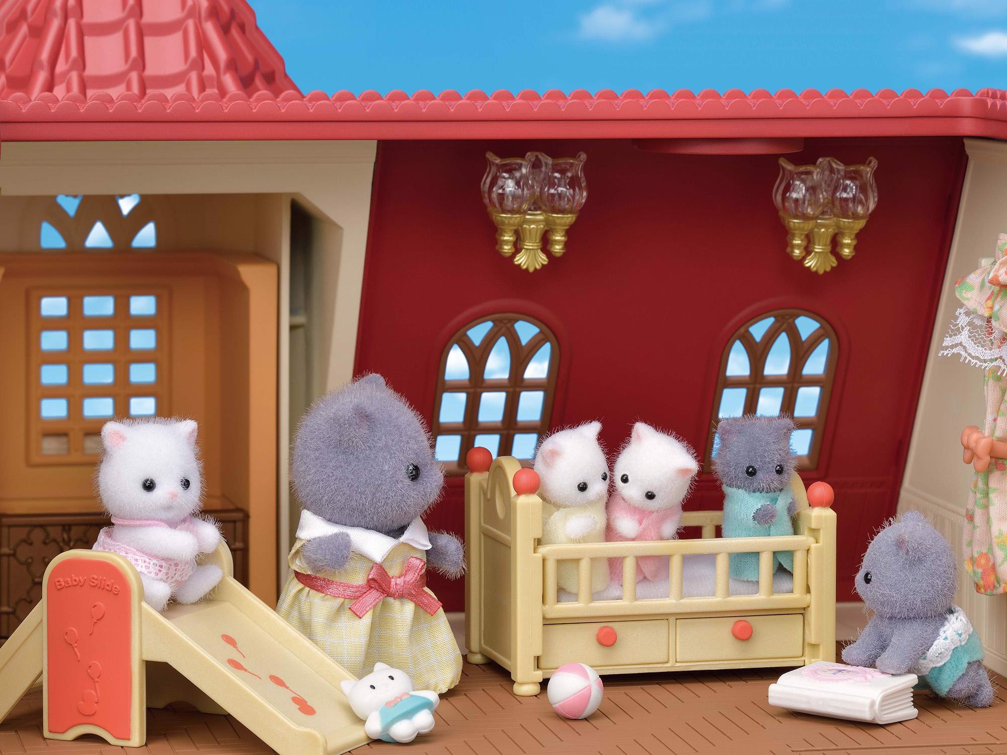 Đồ chơi nhập vai Nhà Tháp Mái (có thang máy) Sylvanian Families