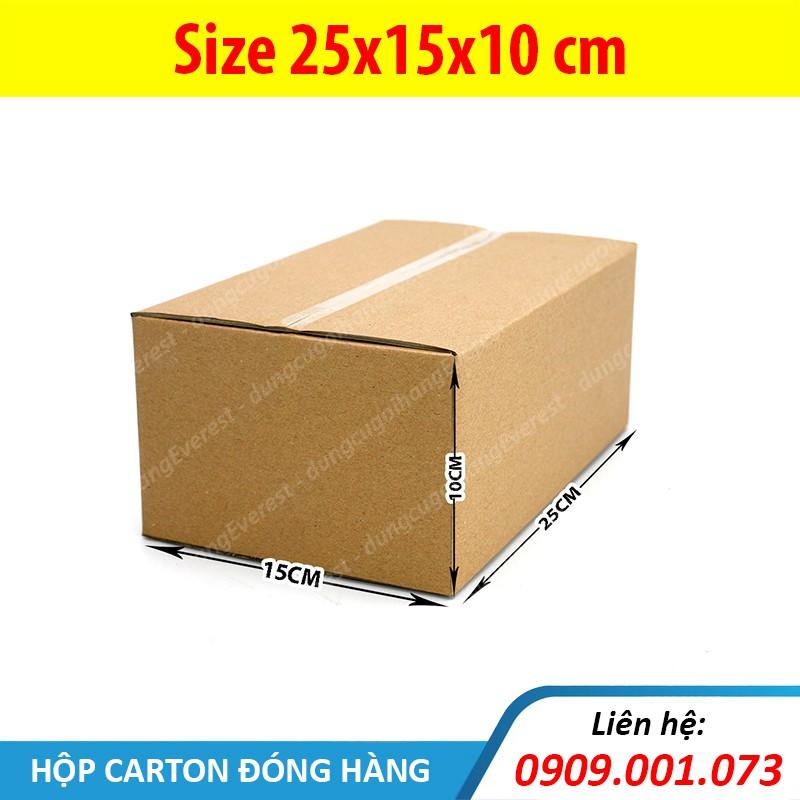 Hộp giấy P64 size 25x15x10 cm, thùng carton gói hàng Everest