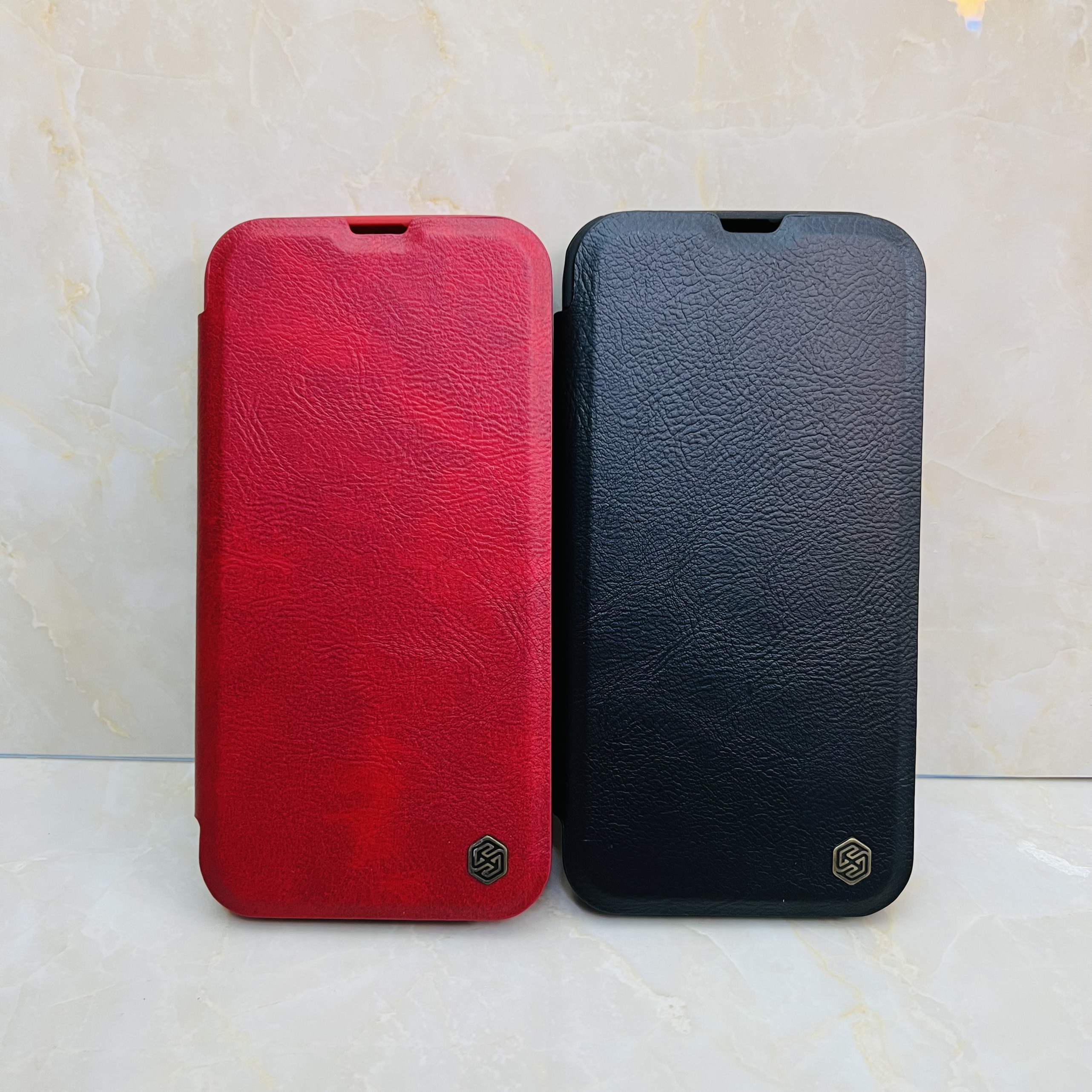 Bao da dành cho iPhone 14 Plus Nillkin Qin - Hàng chính hãng