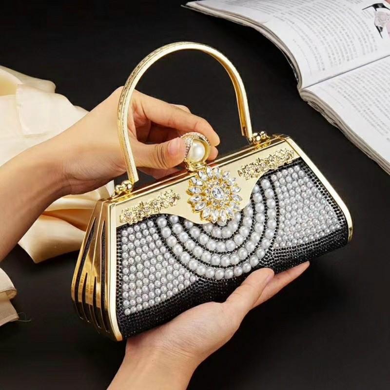 Cốp đá dự tiệc sang chảnh có dây đeo