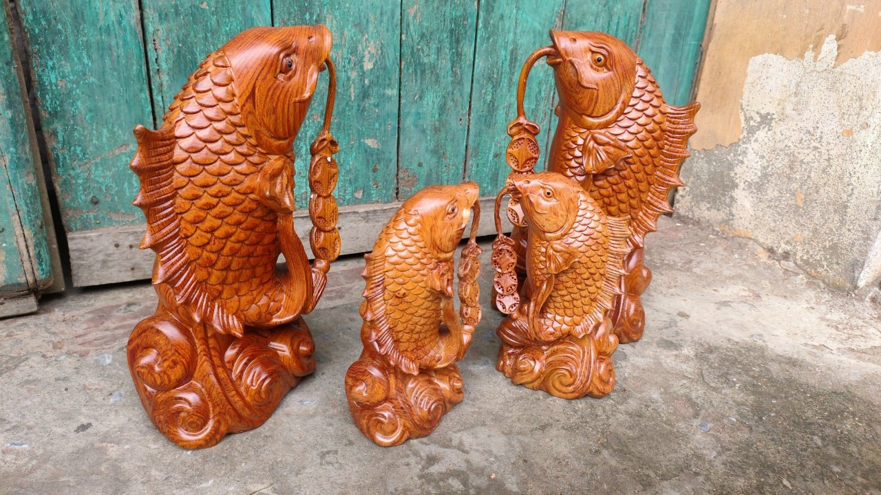 Cặp cá chép song ngư bằng gỗ hương kt 20×11×7cm