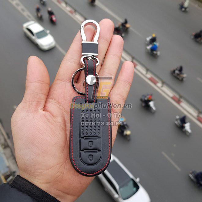 Bao da 3D bảo vệ chìa khóa xe dành cho Toyota Rush kèm móc đeo Inox