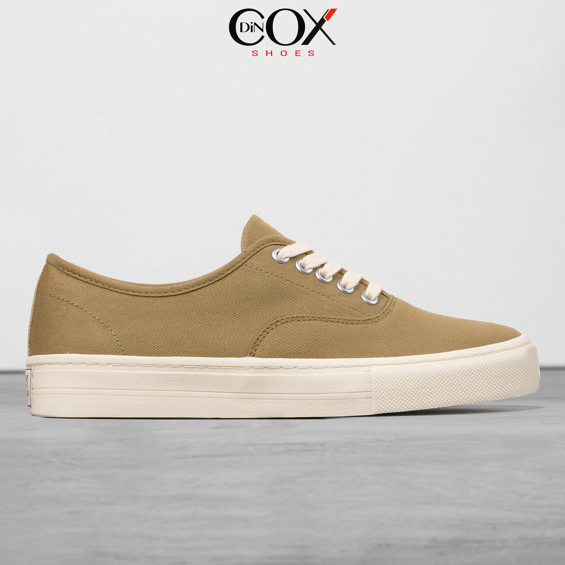 Giày Sneaker Nam Vải Canvas DINCOX E06 Yellow Sand Đơn Giản Tinh Tế Sang Trọng