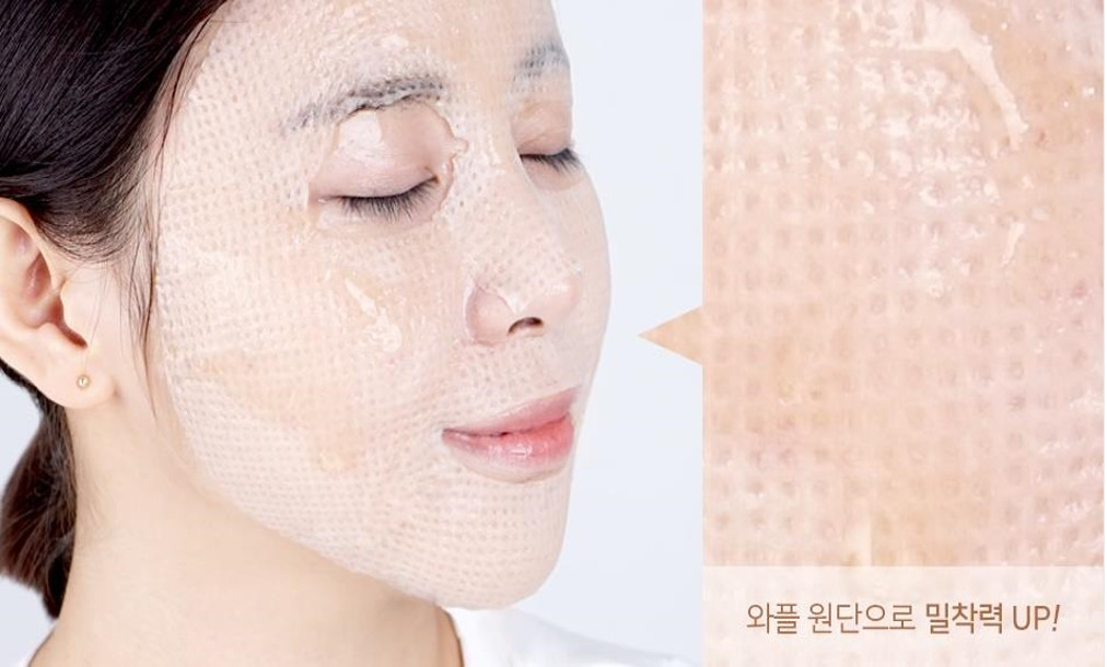 Mặt Nạ Bánh Quế Dâu Tây KOCOSTAR WAFFLE MASK  STRAWBERRY