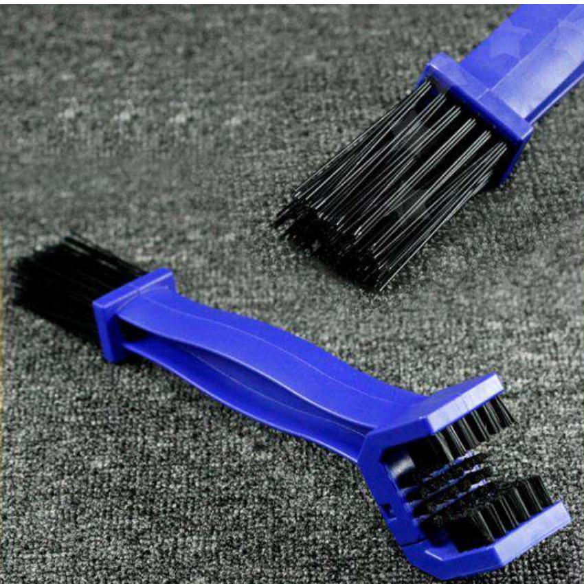 Bàn chải cọ xích  vệ sinh sên chà sên