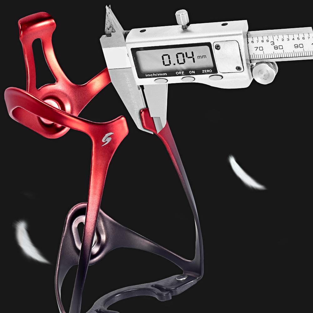 Giá Đỡ Chai Nước Cho Xe Bằng Hợp Kim Nhôm