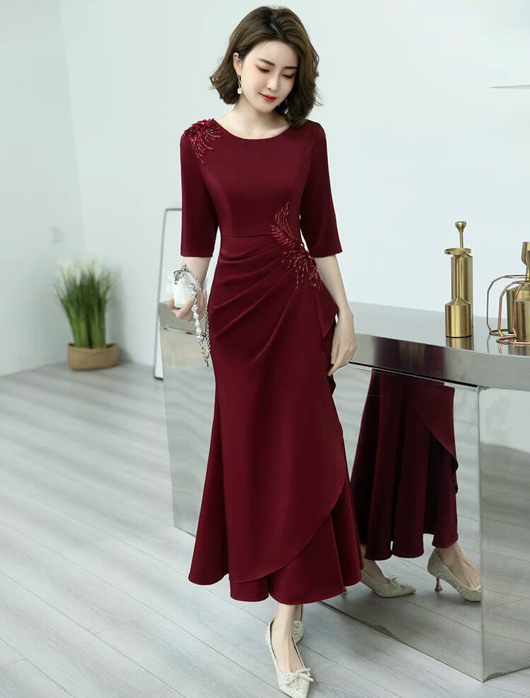 Đầm dạ hội tay lỡ kết hoa