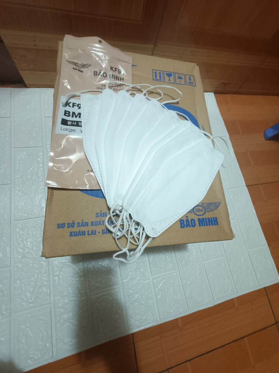THÙNG 300 CHIẾC KHẨU TRANG KHÁNG KHUẨN 4D MASK KF94 DÁNG ĐẸP ÔM SÁT MẶT