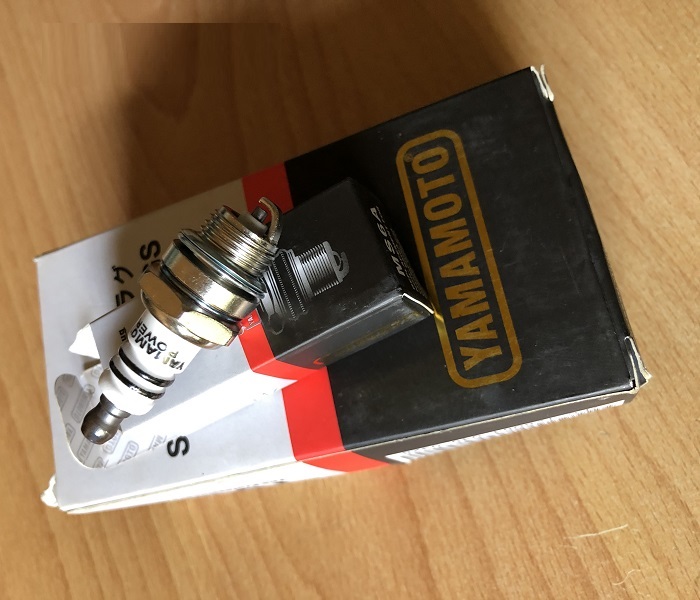 Bugi máy xăng 2 thì 4 thì GX160 GX390 GX420, EY15 EY20 GX35 STIHL máy cắt cỏ, máy ca nô