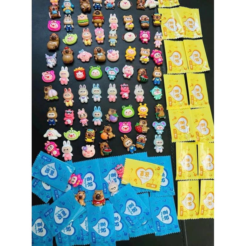 Combo 50 và 100 cái kẹo bóc quà bất ngờ cho bé,Túi mù hình con vật và đồ ăn làm quà tặng cho bé