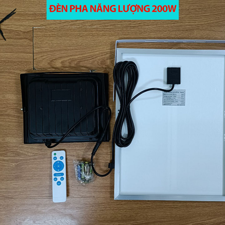 Đèn Năng Lượng Mặt Trời 200w,300w,400w, Chip 5730.Đèn Cao Cấp, Siêu Sáng.Sáng Liên Tục 15h