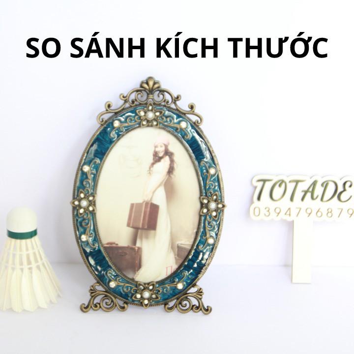 Khung hình để bàn phong cách Châu Âu cổ điển - Khung kim loại mặt kính - PFR0003