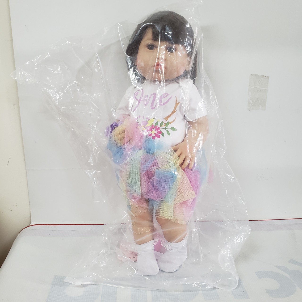 Búp Bê Tái Sinh Thân Nhựa Mềm Mại KEIUMI Chu Miệng Tóc Ngắn 55 cm = 22 inch Reborn Silicon Vinyl Doll PVN4696