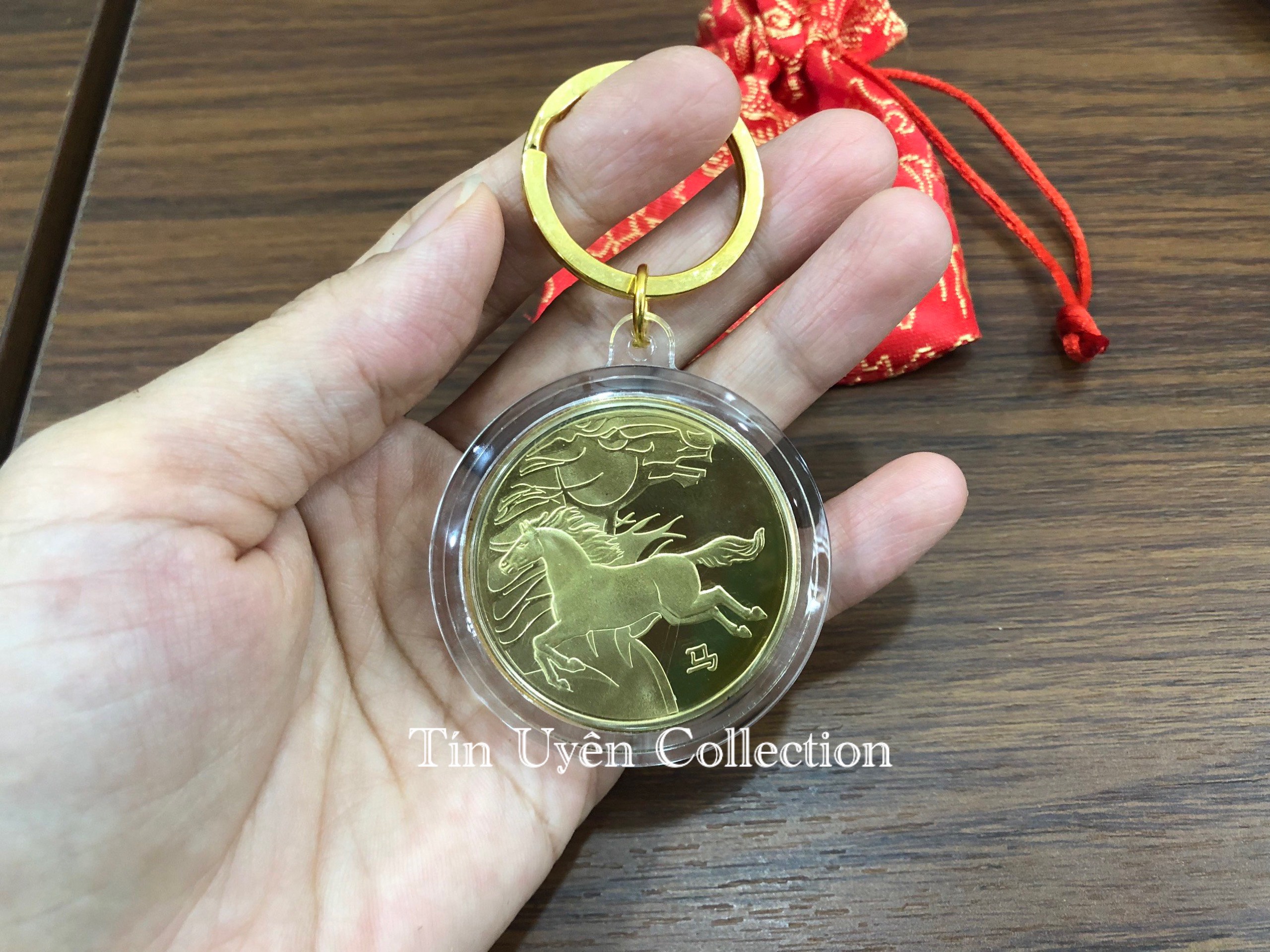 Móc Khóa Đồng Xu Hình Con Ngựa cho người tuổi Ngọ