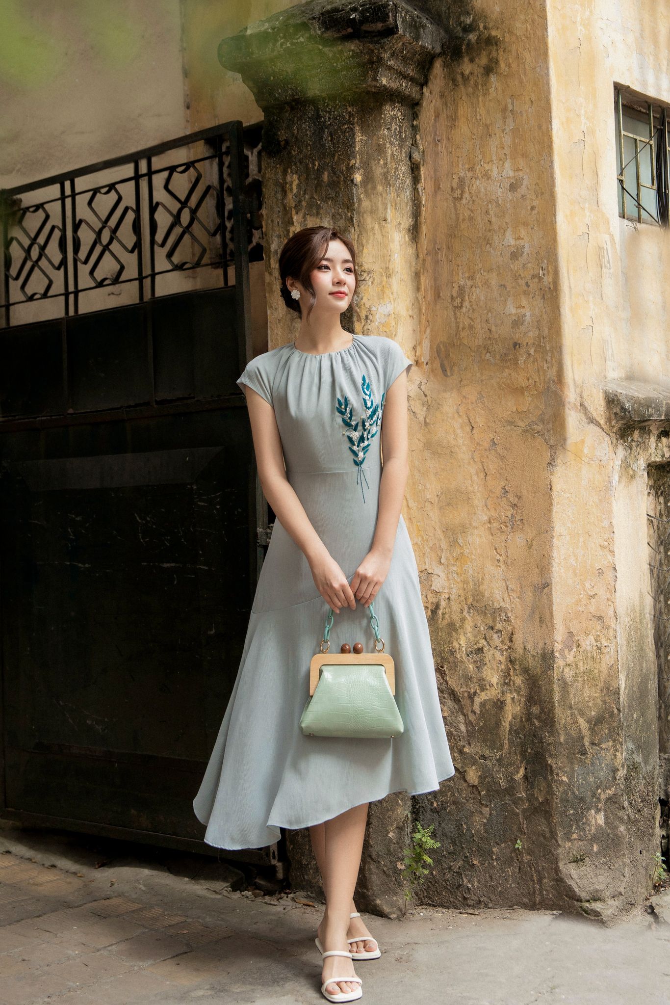 OLV - Đầm Emery Embro Dress