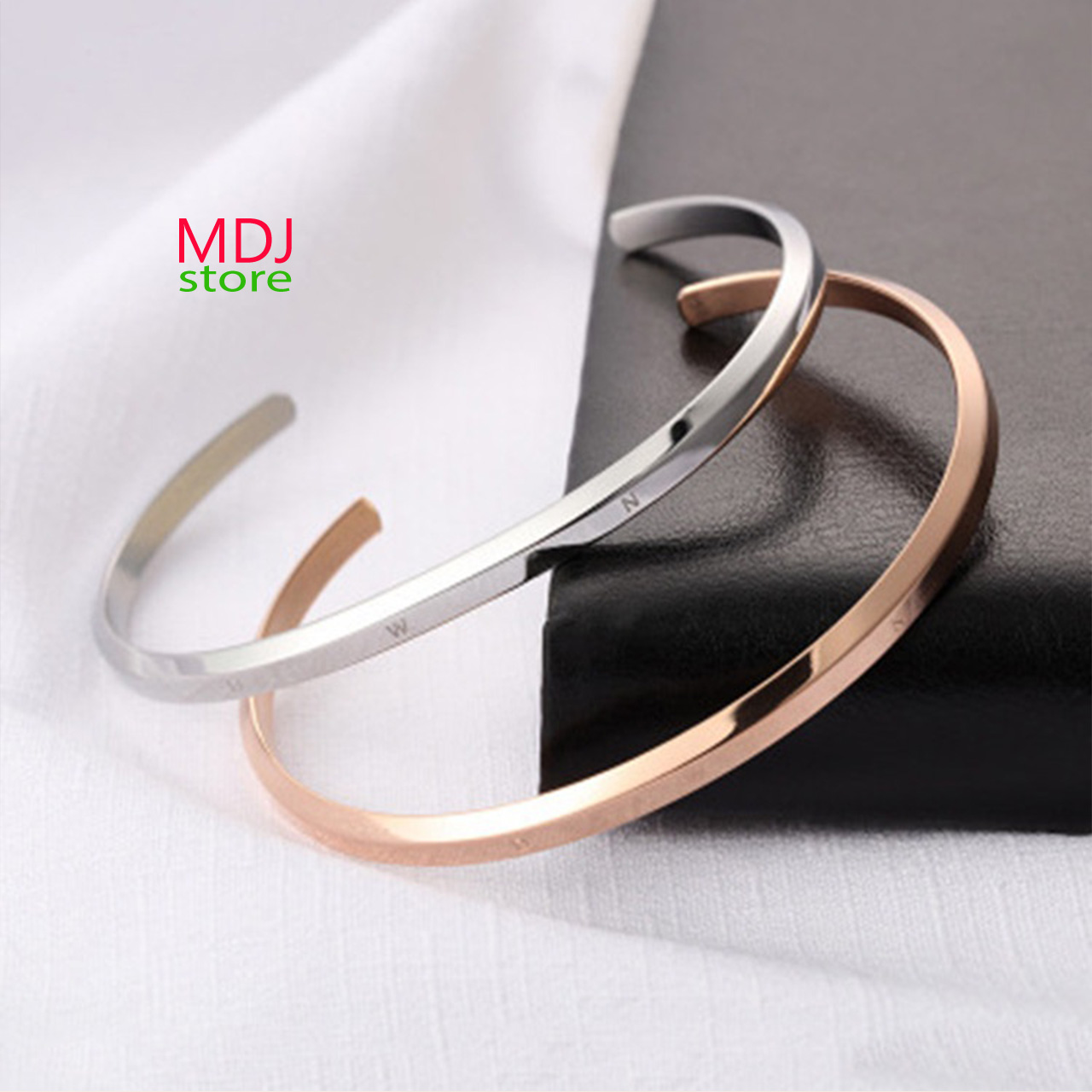 Cuff tay chữ C DW ver1 thép Titaninum không rỉ loại đẹp, Lắc tay đôi MDJ thép sáng bóng