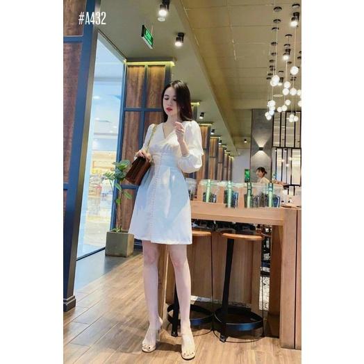Siêu phẩm váy cúc ngọc tay bồng cực xinh hàng thiết kế cổ vuông đính cúc ngọc , sau khoá lưng cẩn thận