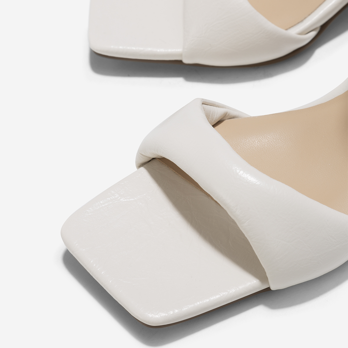 Giày Sandals Mũi Vuông Quai Phồng - SDN 0785