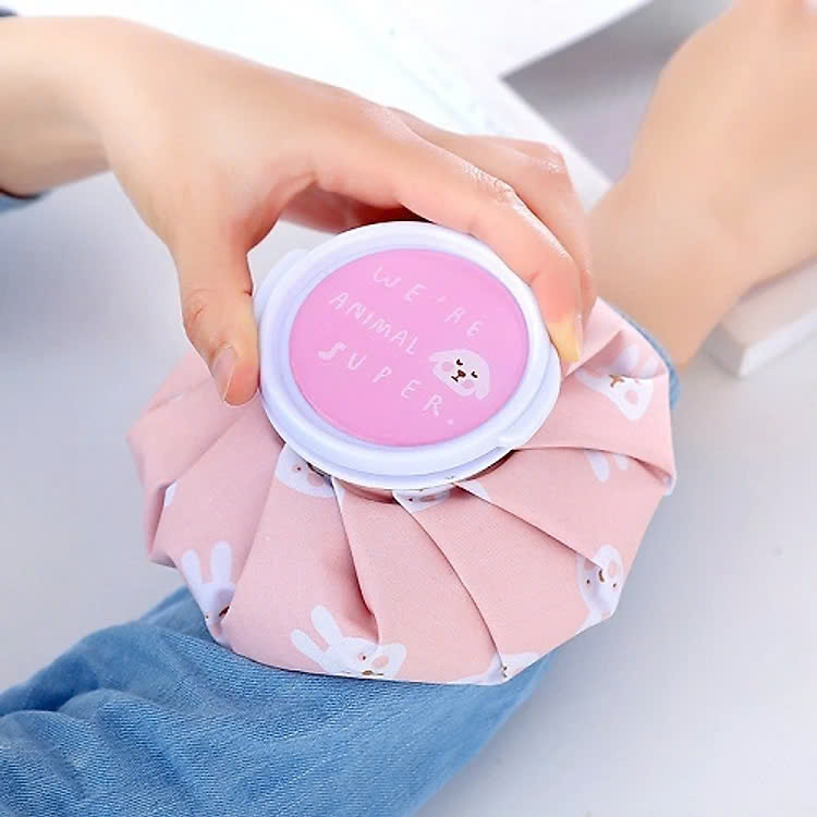 Túi chườm nóng lạnh nhập khẩu dòng cổ điển, tiêu chuẩn chất lượng giúp giảm các cơn đau Bụng kỳ kinh nguyệt, đau đầu,... hạ sốt tự nhiên, phù hợp cho người lớn Trẻ Em nhiều màu sắc Đa Năng Giảm Đau Nhức Sưng Tấy Do Chấn Thương