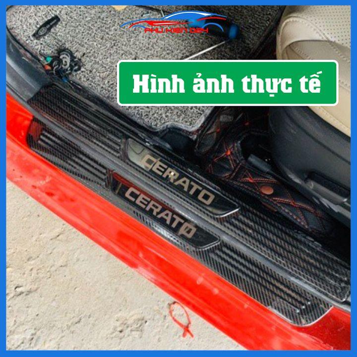Bộ nẹp bước chân trong ngoài vân Cacbon xe Cerato 2019-2020 chống trầy làm đẹp ô tô