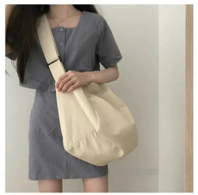 Túi Đeo Chéo Canvas Basic