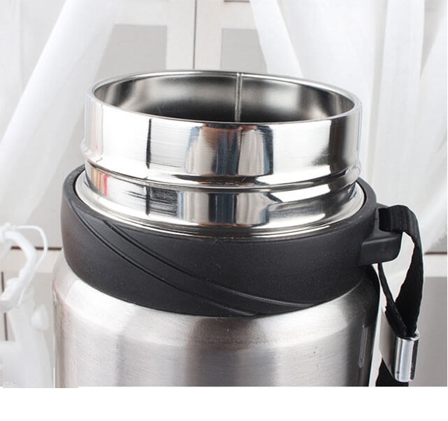 Bình Giữ Nhiệt Inox 700ml Dày Giữ Nhiệt Tốt Có Lưới Lọc Và Dây Treo