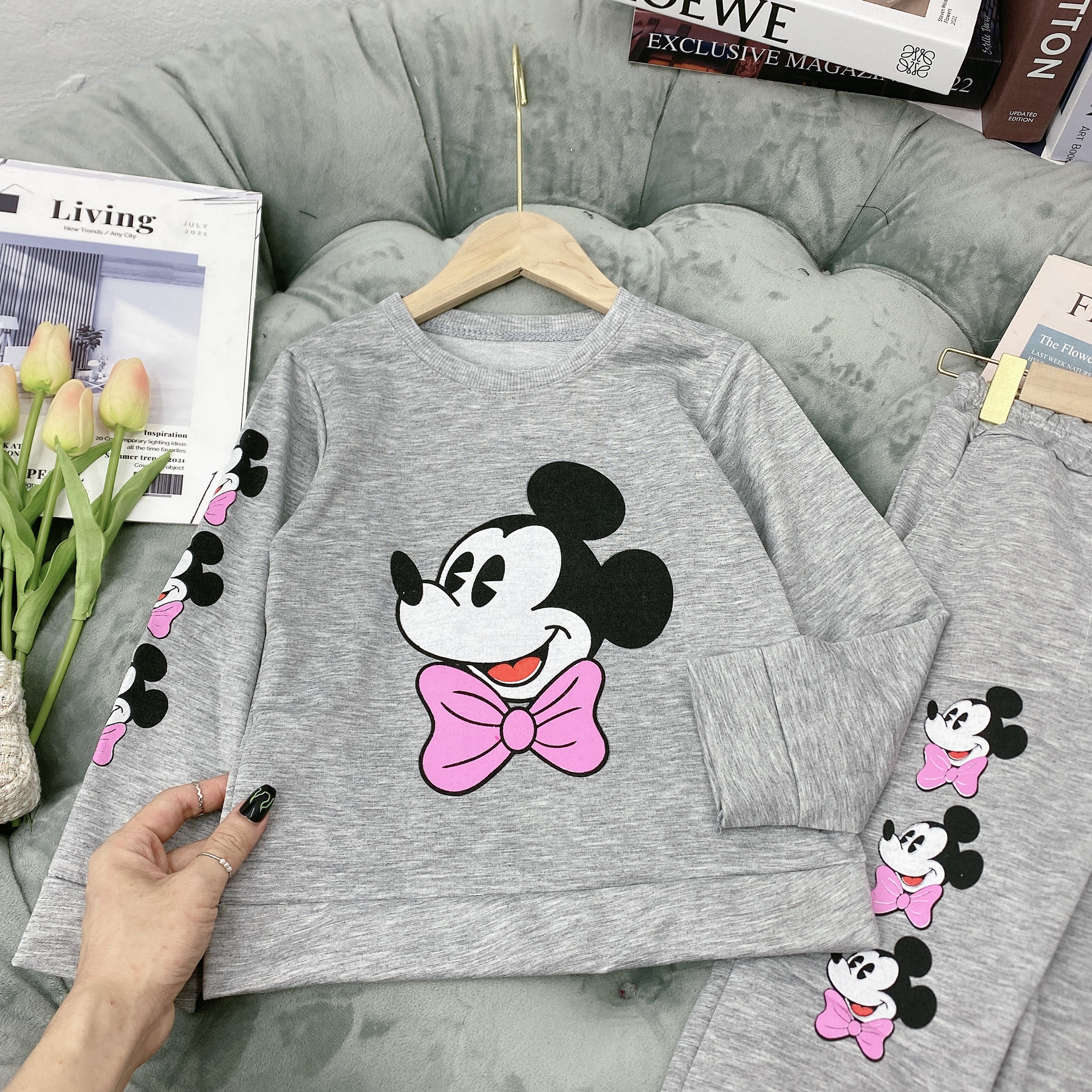 Bộ quần áo thu đông cho bé gái 14-45kg &quot;MICKEY&quot;. Bộ dài tay cho bé 4-14 tuổi. Chất nỉ dày dặn, ấm áp. G30