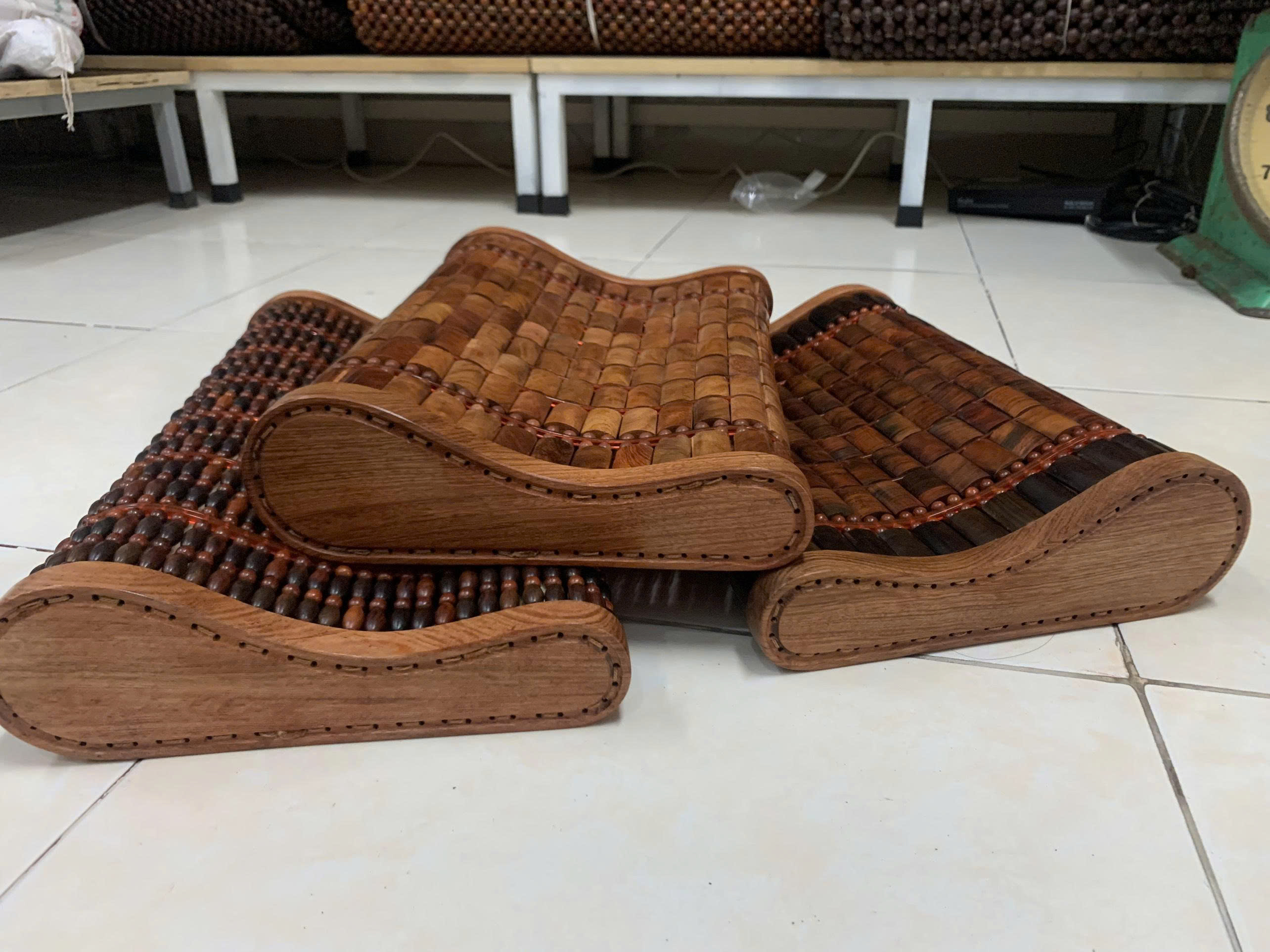 Gối Hạt Gỗ Cao Cấp , Gối Công Thái Học - Kích Thước 43cmx24cmx8/4cm ( video , hình thật )
