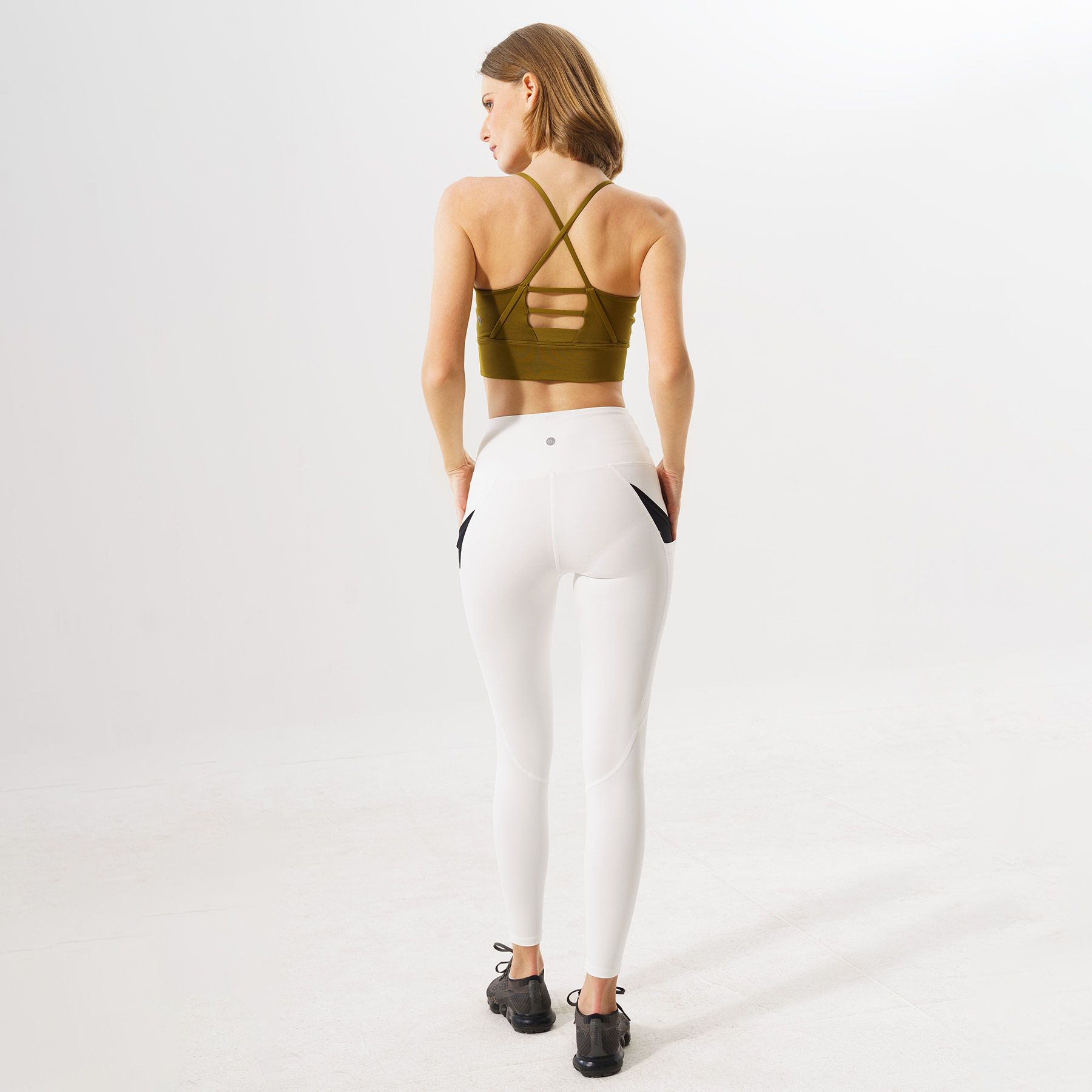 Áo tập Yoga Gym croptop 2 dây cho nữ Hibi Sports CR810 - Kèm mút nâng ngực
