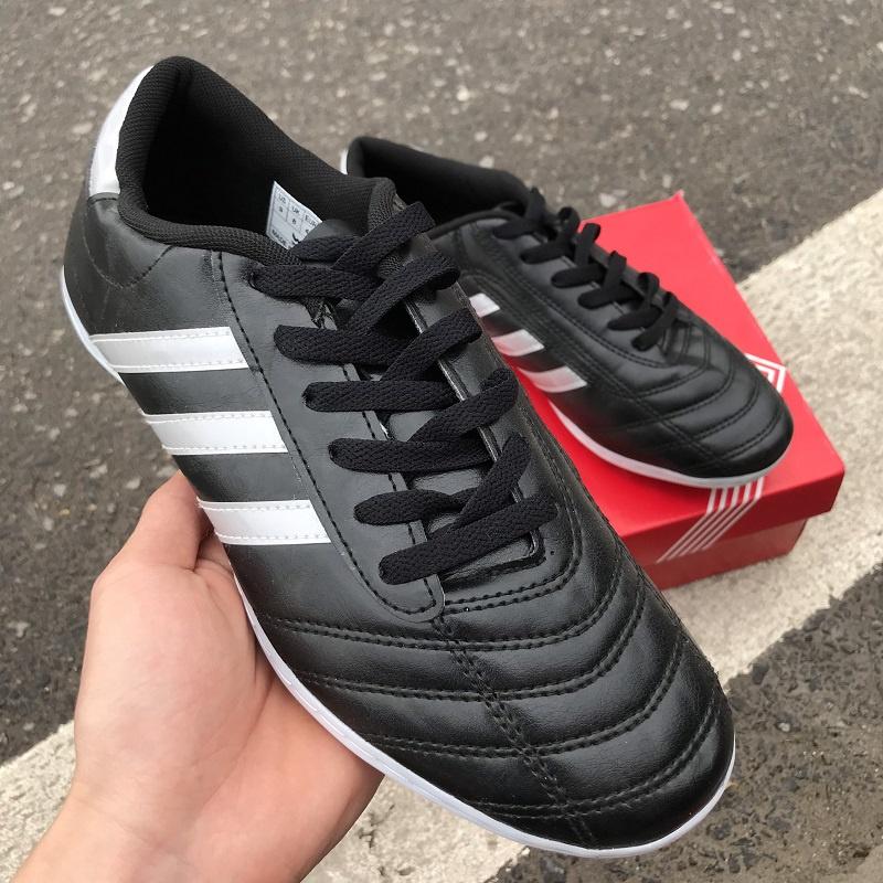 Giày bóng đá 3 sọc 2022 đen