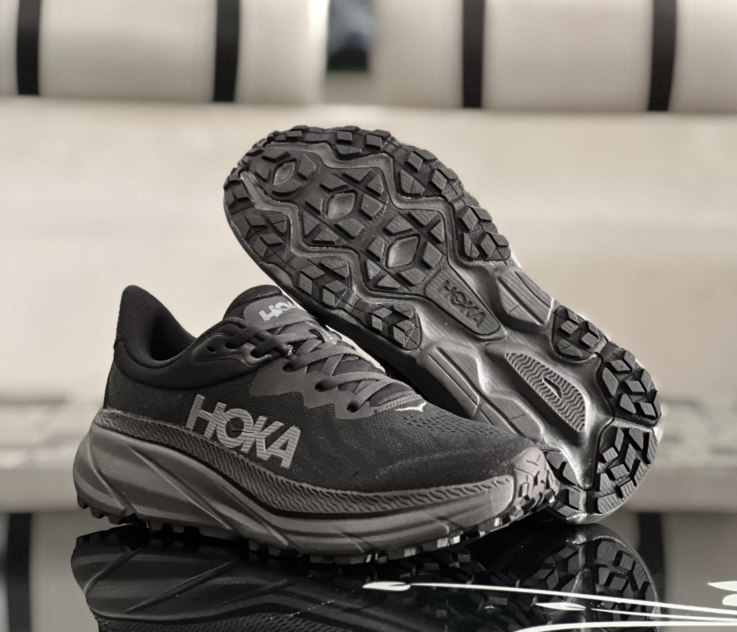 Giày chạy bộ nam - Ho.ka One One Challenger 7 / size 40-45