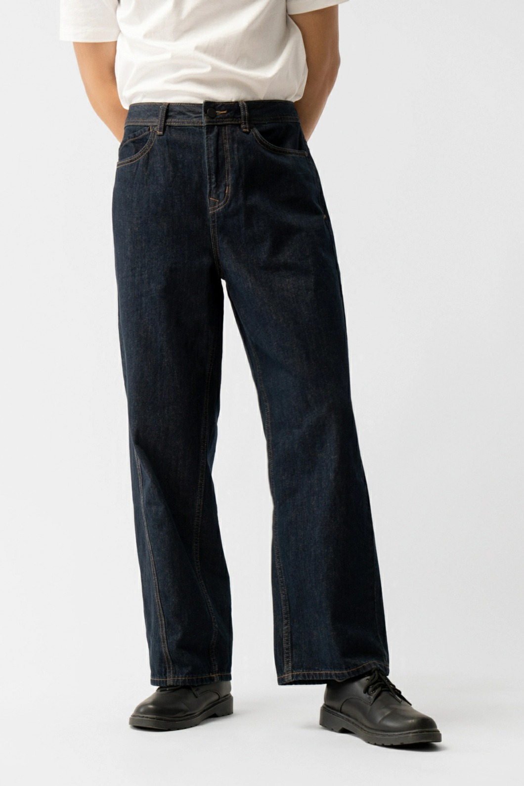 Quần Jean ROUTINE Nam Ống Đứng Diễu Thân Trơn Form Straight - 10F23DPA010R1 | LASTORE MENSWEAR