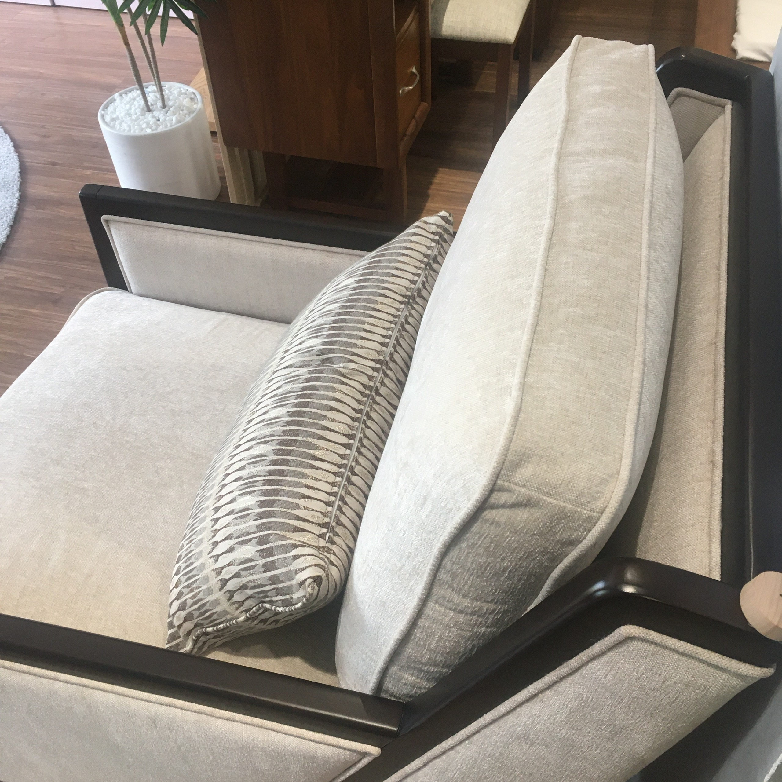Ghế sofa SMLIFE vải nhung, xuất khẩu châu Âu