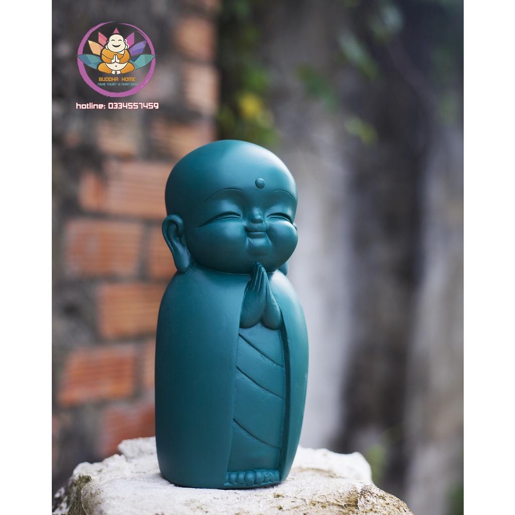 Chú tiểu decor hiện đại 21 cm trang trí nhà cửa màu xanh địa trung hải